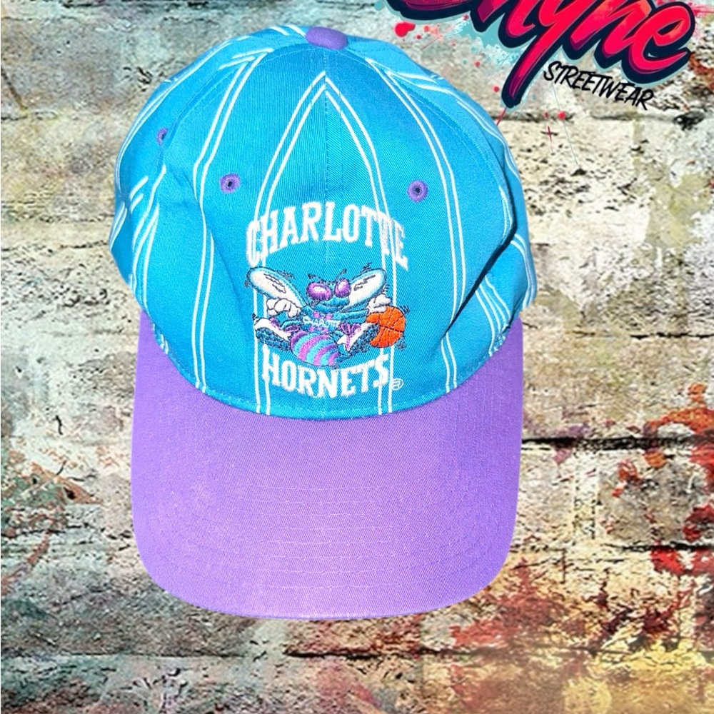 Vintage Rare NBA Charlotte Hornets Pinstripe Two Tone Starter Snapback Hat